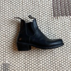 Blundstone Chelsea Heeled Boot Size 4 (US 7)